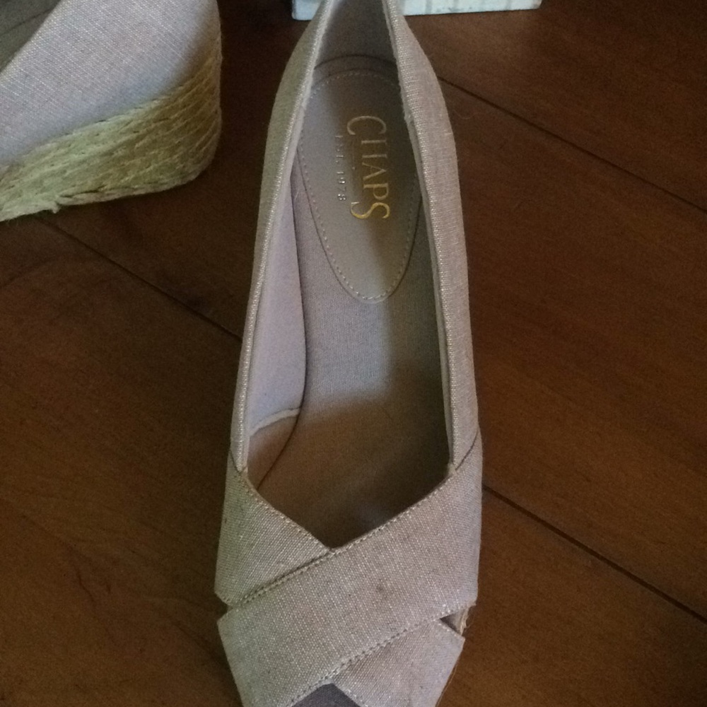 Chaps wedges in linen worn once